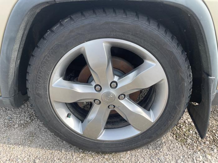 2011 jeep grand-cherokee overland-4wd for sale near elk-river, minnesota f8c861009cf54f84afb12701d35d6adf.jpeg