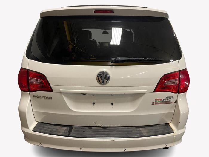 2010 volkswagen routan premium with 140982 miles for sale near elk-river, minnesota f8e5b3035d694d40a73b21794203b9d7.jpg