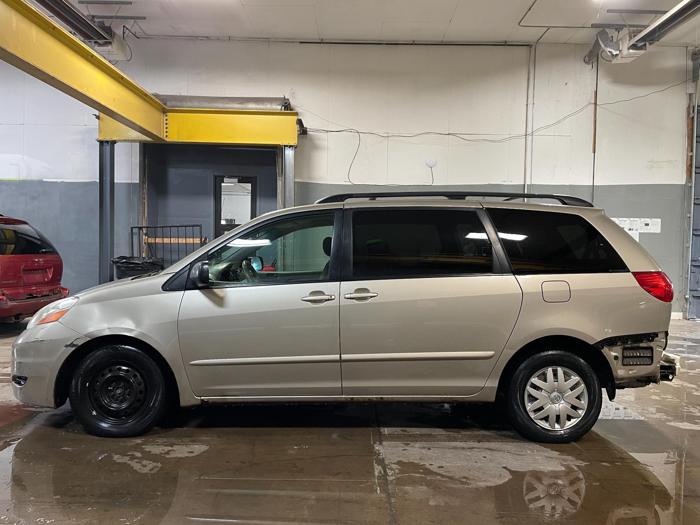 2007 toyota sienna ce with 193713 miles for sale near elk-river, minnesota f8f31215742849cb927339e074a2159e.jpg