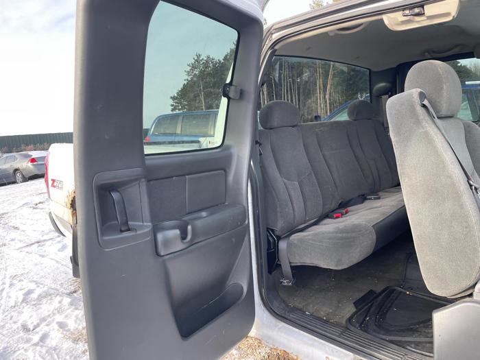 2003 chevrolet silverado 1500 with 212825 miles for sale near elk-river, minnesota f8f6be2f89304e28be3cf006138e8cac.jpg