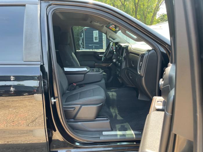 2020 chevrolet silverado-1500 lt-crew-cab-4wd with 111377 miles for sale near white-bear-lake, minnesota f918f78ddcb94f239e681420cf5035a5.jpeg
