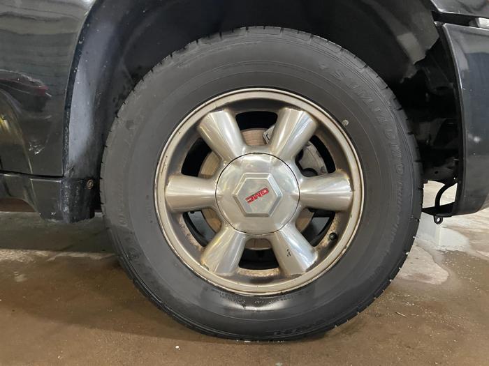 2004 gmc envoy slt with 197167 miles for sale near elk-river, minnesota f93a074eb3814032914791727d90c78b.jpg