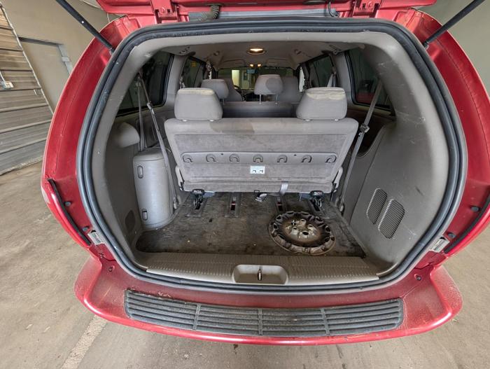 2002 chrysler town-&-country lx with 220729 miles for sale near elk-river, minnesota f96c58bb4e654f9cb5395f290e77240b.jpg