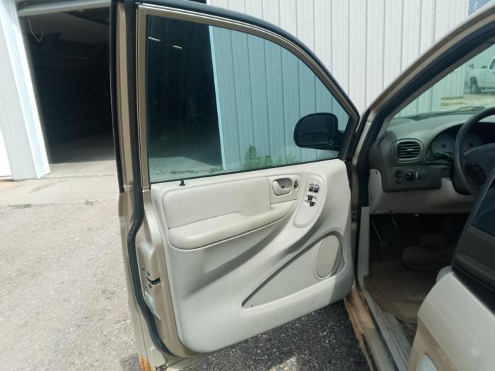 2006 chrysler town-&-country touring with 173423 miles for sale near elk-river, minnesota f97789ee73a2419fb55494855a613d1c.jpg