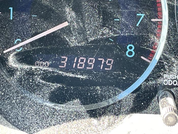 2009 toyota sienna ce-fwd-7-passenger with 318979 miles for sale near elk-river, minnesota f994a9622a20470a85dc1fc90e5e18f4.jpeg