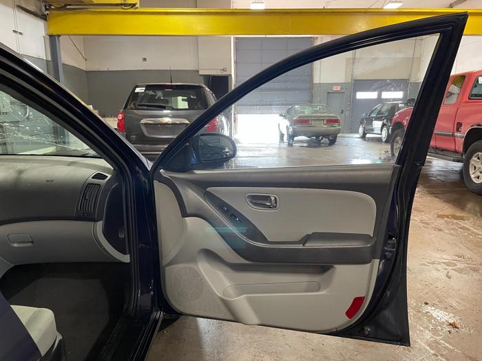 2010 hyundai elantra gls with 129152 miles for sale near elk-river, minnesota f996d583df6440709132d400735b843a.jpg