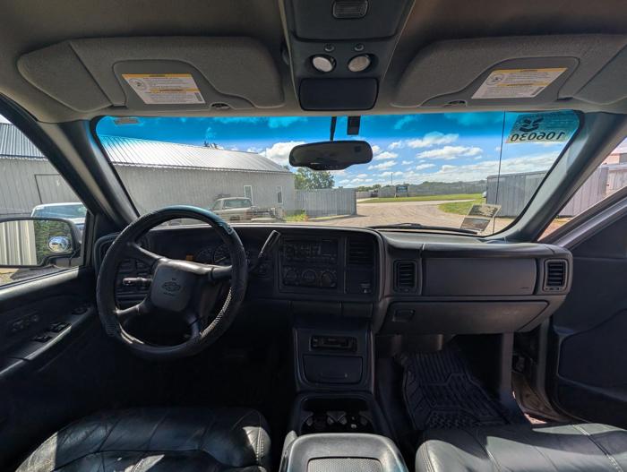 2001 chevrolet silverado-1500 ext.-cab-short-bed-4wd with 212525 miles for sale near elk-river, minnesota f9a2b4a2d2f64b7d91e23a5e30b860d1.jpg