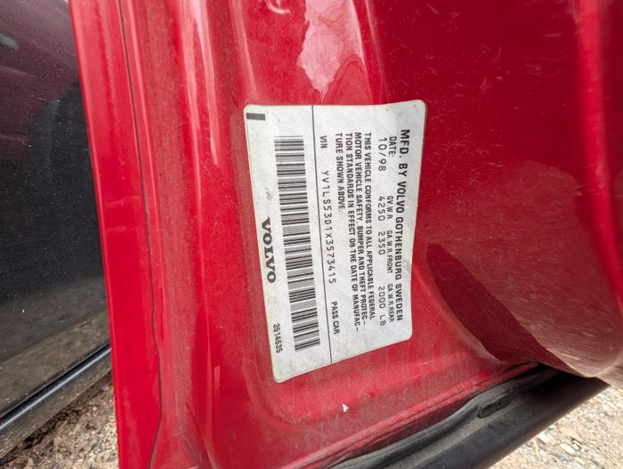 1999 volvo s70 t5 for sale near elk-river, minnesota fa1258d1e3df43d0bca1aeedfc4b3eb5.jpg