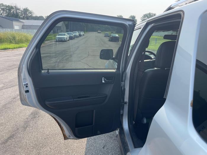 2011 ford escape limited-4wd with 167195 miles for sale near elk-river, minnesota fa1eb61ea8f94dd9a9e055c847470152.jpeg