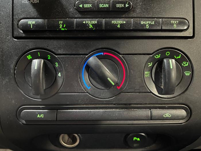 2006 ford f-150 xl with 157184 miles for sale near elk-river, minnesota fa2ba08b4a9e4734b72783c3dcd86d5f.jpg