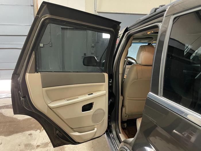 2005 jeep grand-cherokee limited with 207550 miles for sale near elk-river, minnesota fa55c37356734a7da9f445014ce713da.jpg