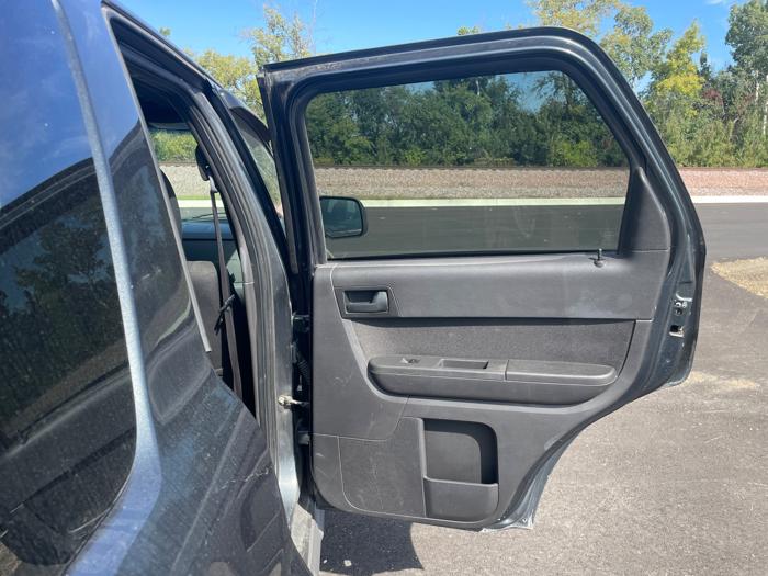 2009 ford escape xlt-fwd-v6 with 167177 miles for sale near rochester, minnesota fa5909107d954ad987356ff146ecc3f8.jpeg