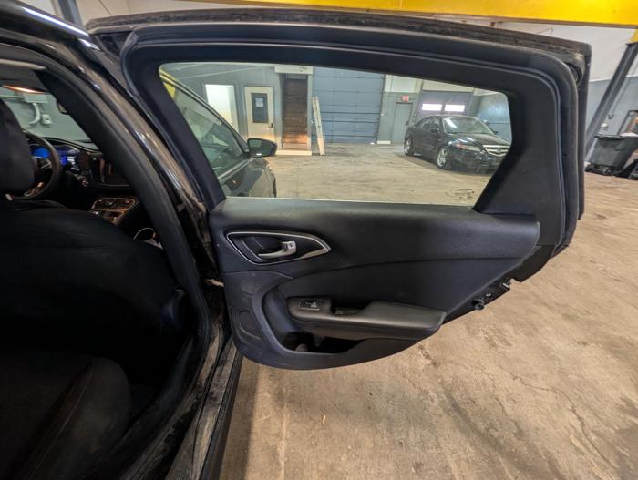 2016 chrysler 200 limited with 170995 miles for sale near elk-river, minnesota fa633ea73a234d88ac048dd83e9b8f71.jpg