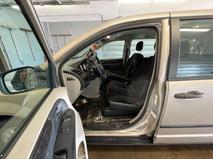 2014 dodge grand-caravan se with 163468 miles for sale near elk-river, minnesota fa641a0408e54dfaa5e5057f4bf6cf90.jpeg