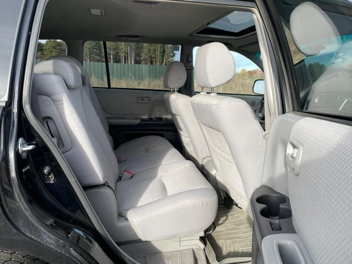 2004 toyota highlander v6-4wd with 178183 miles for sale near elk-river, minnesota fa8217c52d374f5db2281d8cd730d903.jpeg