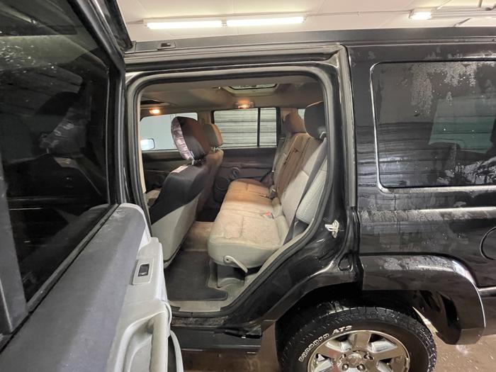 2007 jeep commander sport-4wd with 142319 miles for sale near elk-river, minnesota fa8372fff9484b29ae6c4245e3591511.jpeg