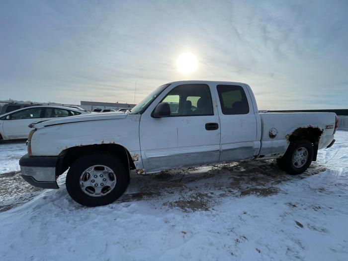2003 chevrolet silverado 1500 with 212825 miles for sale near elk-river, minnesota fae56e805aba439f943afc731596e118.jpg