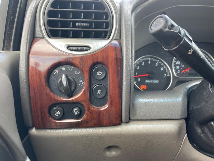 2004 gmc envoy sle-4wd with 259738 miles for sale near elk-river, minnesota fafe7ac8895a4402805d4d3f16b52f3f.jpeg