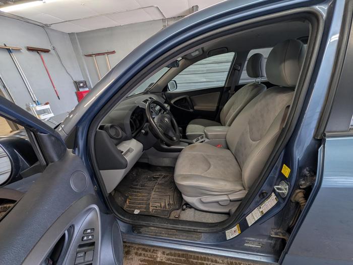 2010 toyota rav4 base-i4-4wd with 209322 miles for sale near elk-river, minnesota fb06d233341e4470af1630138d913cb2.jpg