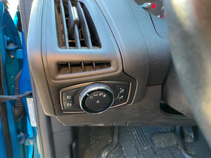 2014 ford focus se-hatch with 100642 miles for sale near elk-river, minnesota fb3b6b6674e4448a9c137176dfb74d90.jpeg