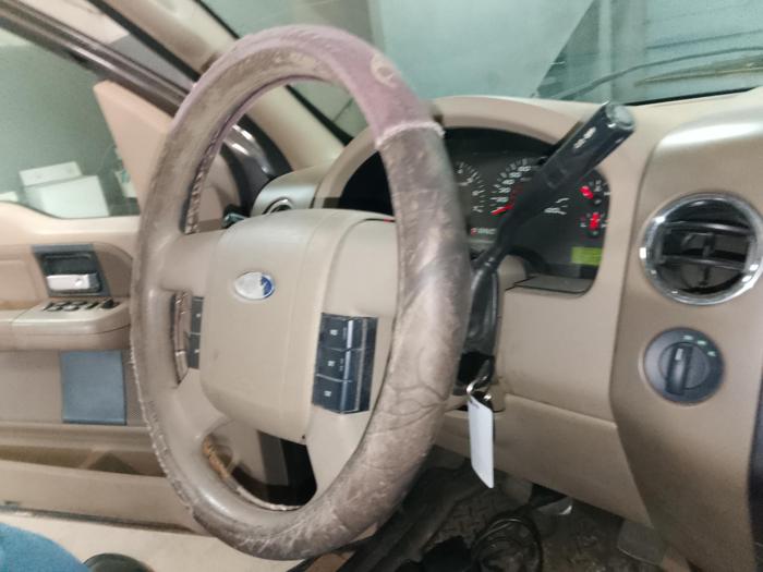 2006 ford f-150 lariat-supercab-5.5-ft-4wd with 220132 miles for sale near elk-river, minnesota fb46120078a24809bd1051ad4bb83981.jpg
