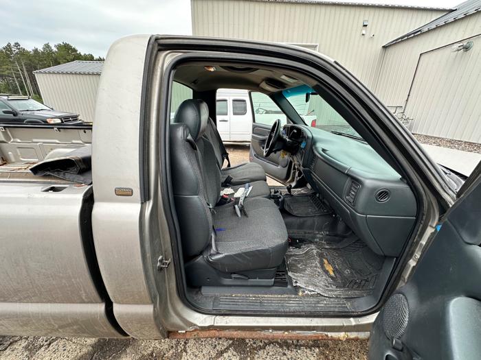2002 chevrolet silverado-1500 short-bed-4wd with 283000 miles for sale near elk-river, minnesota fb4dcb2dcecc4926aeb9d6e70972bc56.jpeg