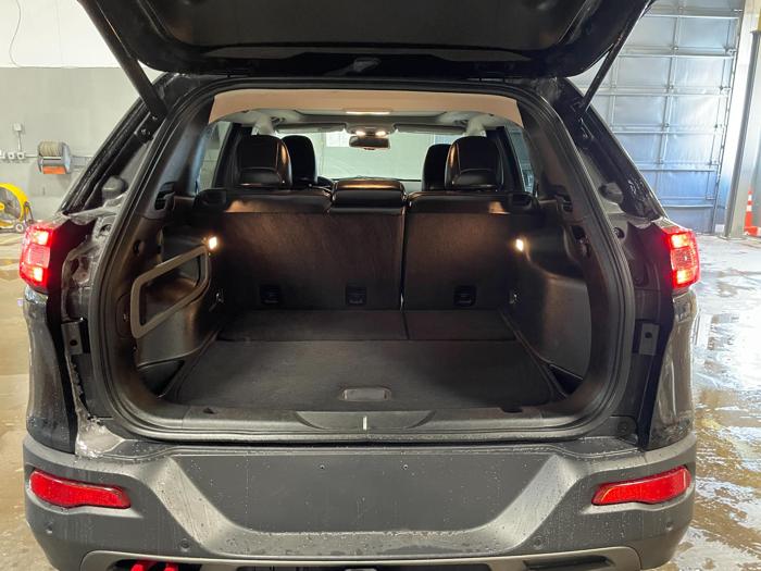 2018 jeep cherokee kl with 100063 miles for sale near elk-river, minnesota fbb5d98d7ec14ea2864b2598f5ce64c4.jpg