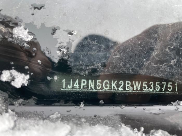 2011 jeep liberty limited-4wd with 200968 miles for sale near elk-river, minnesota fbbc98a922e54ea59307002258587728.jpeg