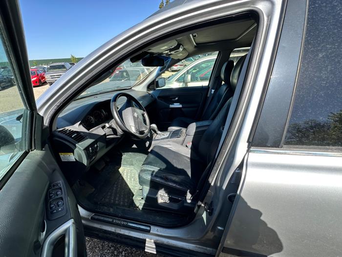 2004 volvo xc90 2.5t-awd for sale near elk-river, minnesota fbefd957c3024082899877ea90e6e779.jpeg