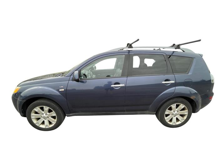 2008 mitsubishi outlander xls-4wd with 222706 miles for sale near elk-river, minnesota fbf24f5a5e244948a37acb9c442f2f85.jpg