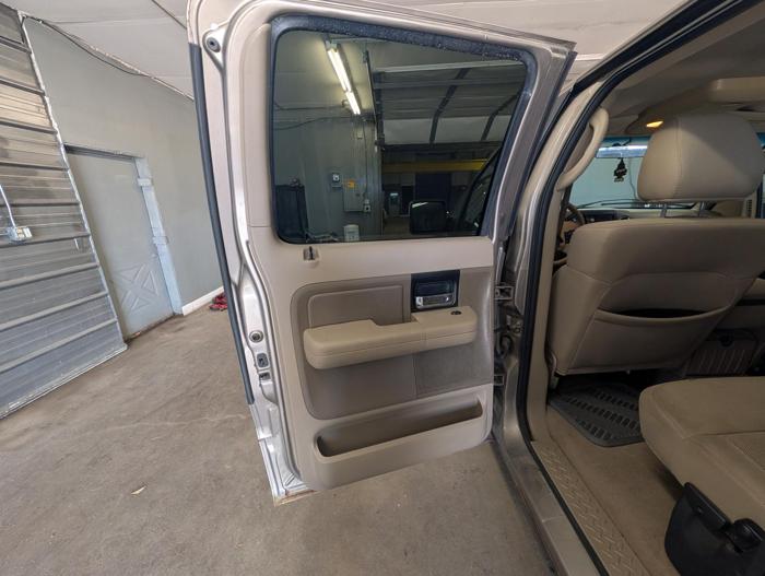 2005 ford f-150 fx4-supercrew-4wd with 288226 miles for sale near elk-river, minnesota fbfc6931707d47c0955807658db20e06.jpg