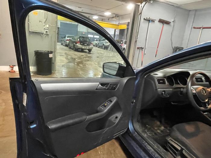 2015 volkswagen jetta se with 88456 miles for sale near elk-river, minnesota fc25b2d418c24bb4884509c66e7d7ecc.jpg