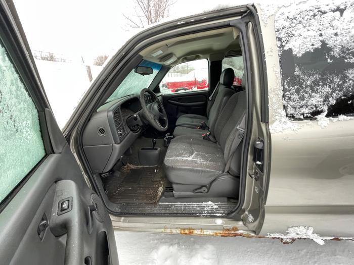 2003 chevrolet silverado-1500 ext.-cab-short-bed-4wd with 103595 miles for sale near elk-river, minnesota fc462d6fe99e43d78130b93c7f221995.jpeg