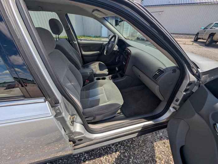 2002 saturn ls l300 with 4246 miles for sale near elk-river, minnesota fc784b52abe84dd4b3e70674e2bf9ced.jpg