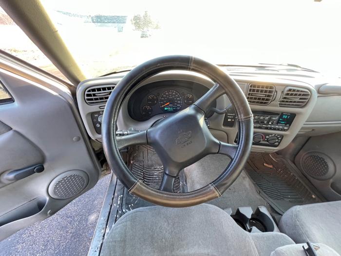 2001 chevrolet s10-pickup ext.-cab-2wd with 146806 miles for sale near elk-river, minnesota fcb0ce258af1474dbd7c8958493bb2aa.jpeg