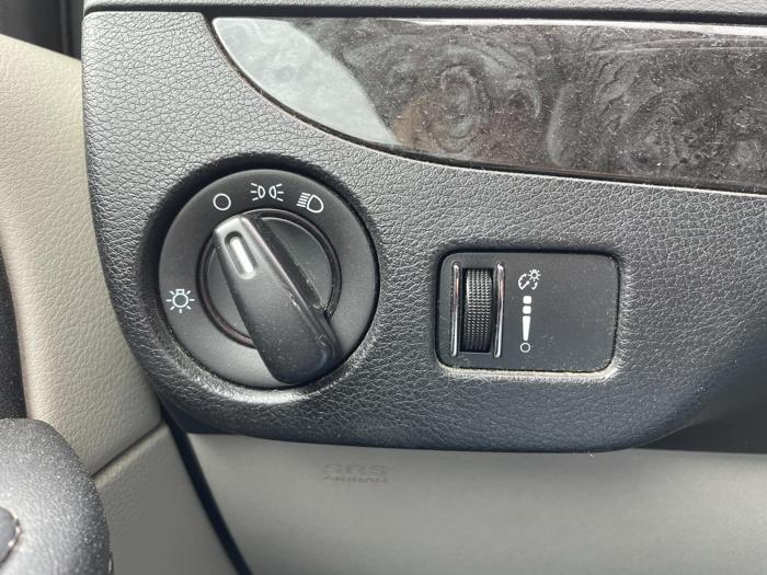 2015 dodge grand-caravan sxt with 308331 miles for sale near elk-river, minnesota fcd7d7ecacff4d49b83ba12047c33f8e.jpg