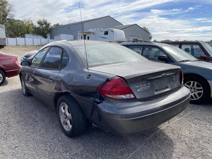 2005 ford taurus se with 158745 miles for sale near elk-river, minnesota fcfe17d7b7fb41c8ad168b3fbccd94d8.jpg