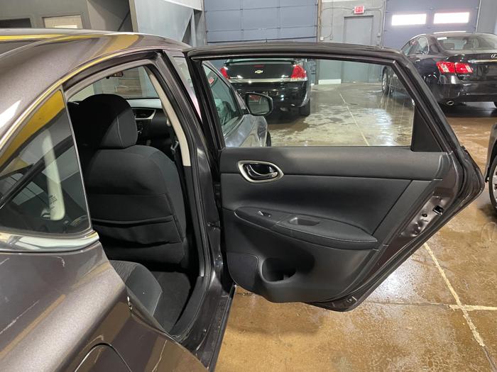 2015 nissan sentra sv with 122549 miles for sale near elk-river, minnesota fd33ea3cea9841d08807cc319a50f0ea.jpg