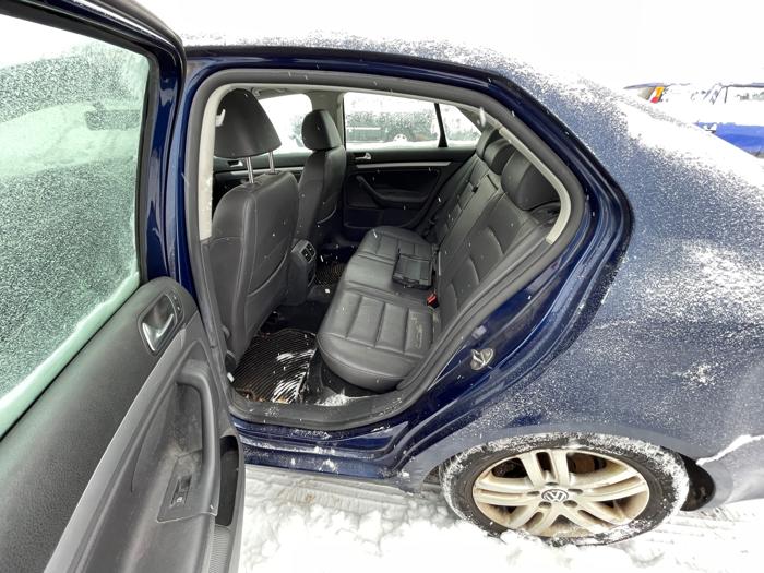 2007 volkswagen jetta 2.5l-w--pkg.-1-&-sunroof with 197375 miles for sale near elk-river, minnesota fd3cc6e22ac64a98beafae76e20dedda.jpeg
