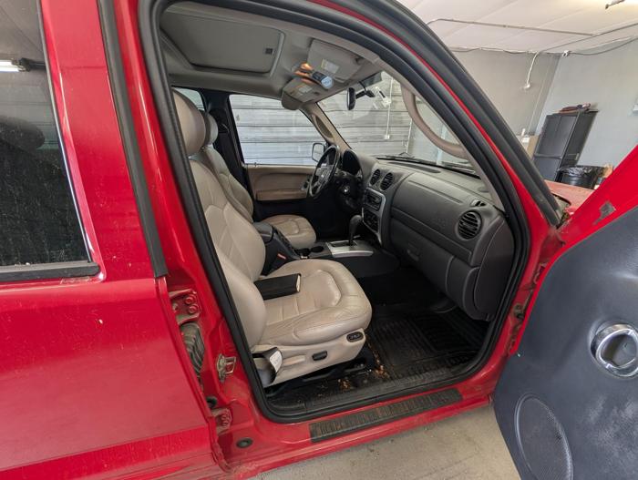 2003 jeep liberty limited-4wd with 186488 miles for sale near elk-river, minnesota fd4b17f4e8364592a8aa782639fe06a7.jpg
