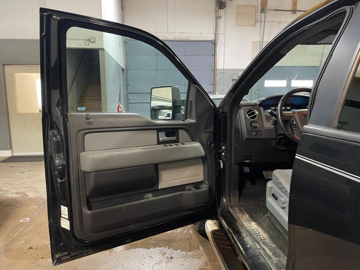 2013 ford f-150 xlt with 287303 miles for sale near elk-river, minnesota fd4bd334134f4157b8d3f8139298a505.jpg