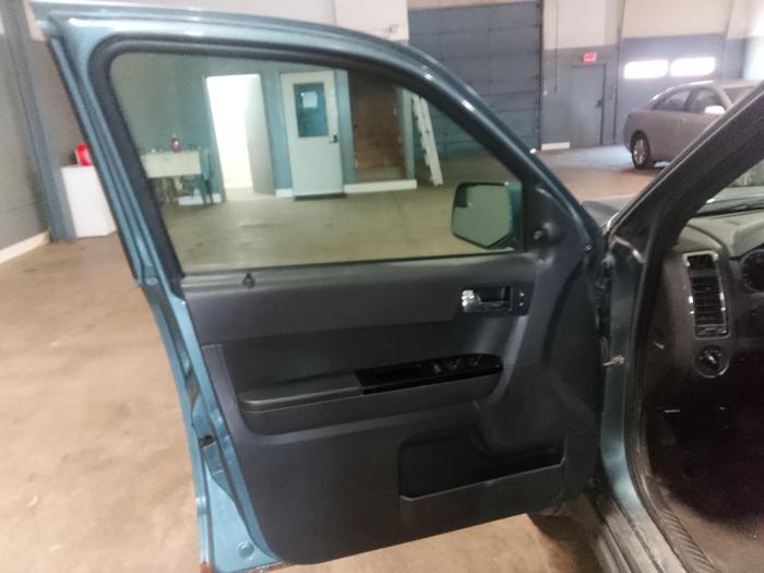 2011 ford escape limited-4wd with 227753 miles for sale near elk-river, minnesota fd4be359f88244c1a6f158fc6a4ef481.jpg