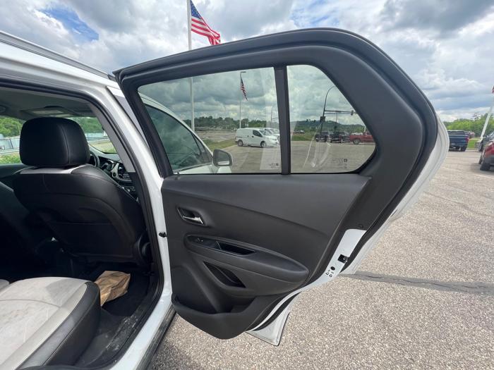 2017 chevrolet trax lt-fwd with 19837 miles for sale near savage, minnesota fd576bab2d65400b8e2c6b491cf201e9.jpeg