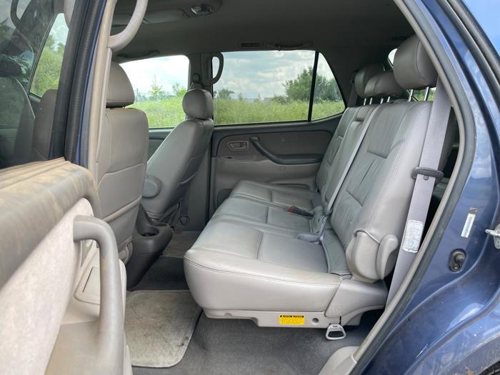2004 toyota sequoia sr5-4wd with 183612 miles for sale near elk-river, minnesota fd623557cd414daa98f6a30014c41f10.jpeg