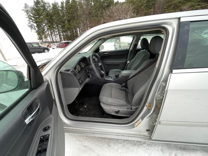 2005 chrysler 300 base with 181192 miles for sale near elk-river, minnesota fd6640b58098409ba93765d585ac58c7.jpeg