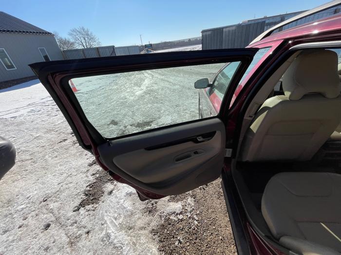 2004 volvo v70 2.5t with 189817 miles for sale near elk-river, minnesota fd8b5e125fc9425c93659670030f0e87.jpeg