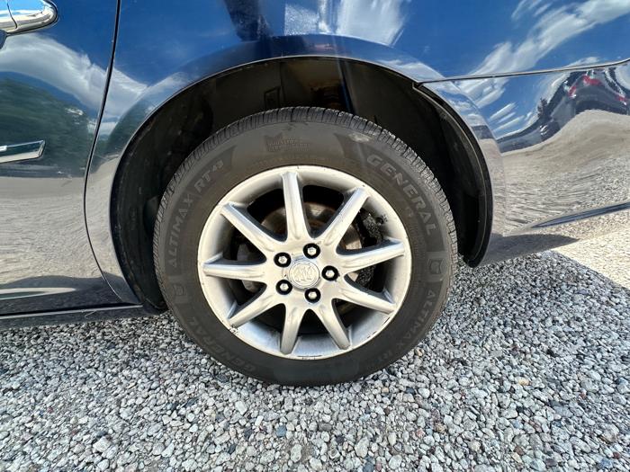 2006 buick lucerne cxl-v6 with 228254 miles for sale near elk-river, minnesota fdc8f56efa94462692654217b6b64703.jpeg