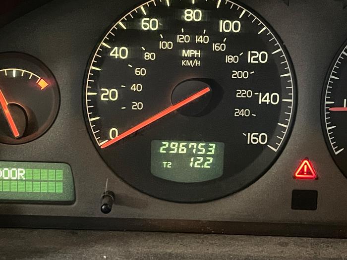 2003 volvo xc70 cross-country with 296753 miles for sale near elk-river, minnesota fe1e61c303e94b74921edf26ac0d8bf3.jpeg