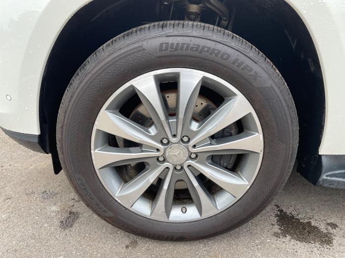 2013 mercedes-benz gl-class gl450-4matic with 111773 miles for sale near eden-prairie, minnesota fe51738cebaf4e29afb67b0eaa4ead37.jpeg