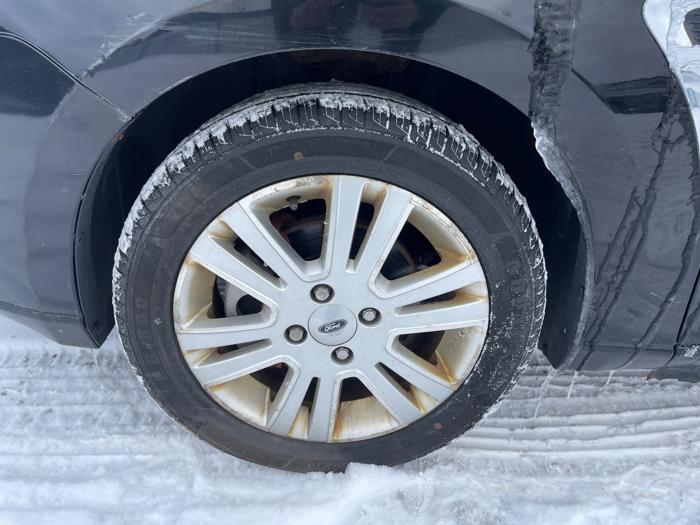 2009 ford focus sel-sedan with 193577 miles for sale near elk-river, minnesota fe5c42fd4b324492a09a90b9242301e1.jpeg